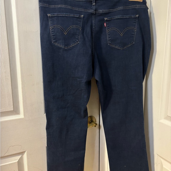 Levi's  Women’s Classic Straight Stretch Indigo Denim Jeans Size 22 W - Picture 9 of 11